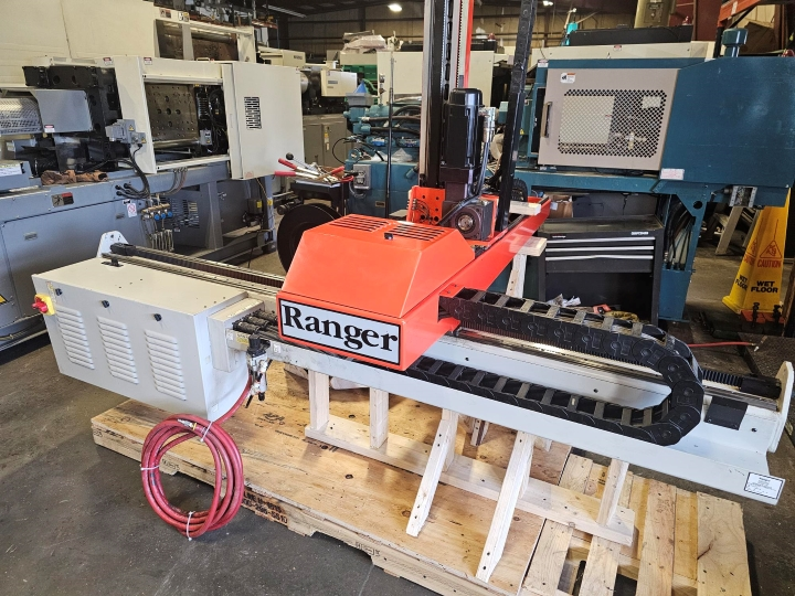 Used 2010 RANGER RT-200S3 Robots | Hunter Plastics #788786
