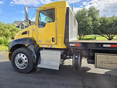 USED 2014 KENWORTH T370