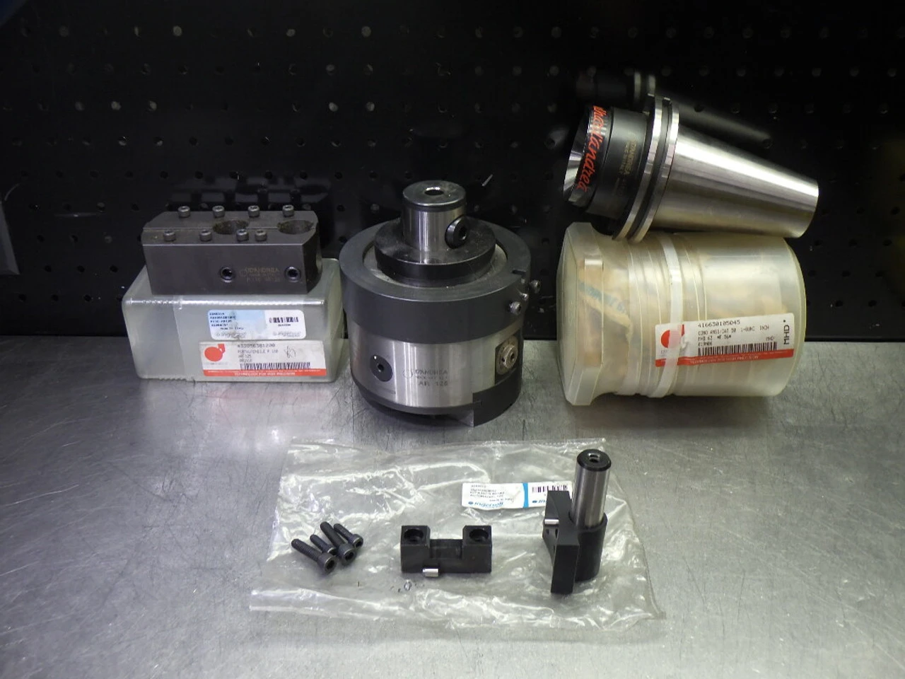 D'Andrea Auto Radial Auto Facing Boring Head System W/ CAT50 AR125 (LOC1238C)