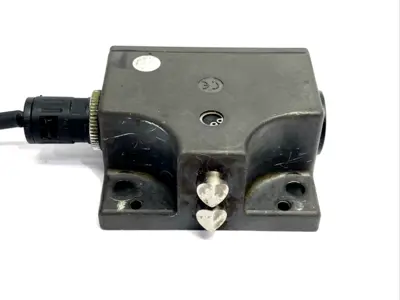Used EUCHNER 082450 Relays & Switches Michigan US | Maverick Industrial Sales #1391706