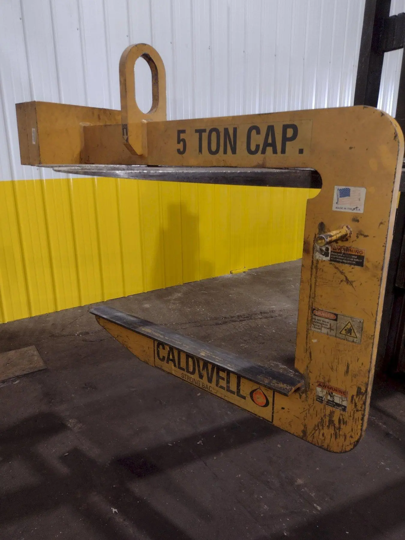 10,000 LB X 48" CALDWELL MODEL #82-5-48 C HOOK COIL LIFTER: STOCK #18875