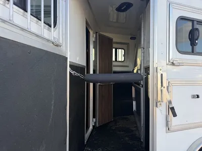 Used 2019 LAKOTA C839 HORSE TRAILER Livestock Trailers Minnesota US | Carco Truck & Equipment #1513943