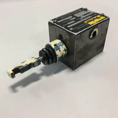 USED PARKER D3T1H21X4236