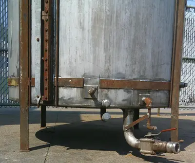 SPC9084  Tank 575 gallon vertical tank, Stainless Steel, flat set of coils in bottom