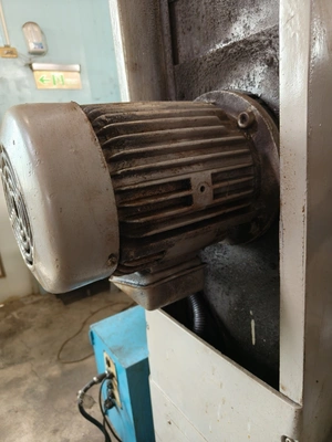 JOEN LI Taiwan Hydraulic Grinder, in good condition