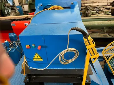 USED MECOME 2 TON