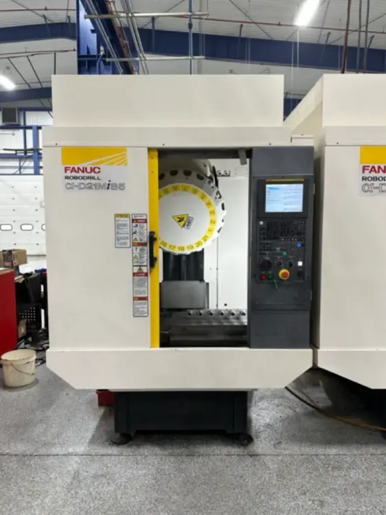 Used 2018 FANUC ROBODRILL ALPHA D21MIB5 Vertical Machining Centers Ohio US | Toolquip, Inc. #1171579
