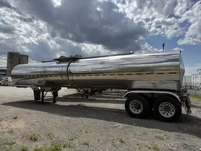 Used 1999 POLAR _UNKNOWN_ Liquid Supply Trailers Indiana US | Lakeshore Equipment Sales #1546610
