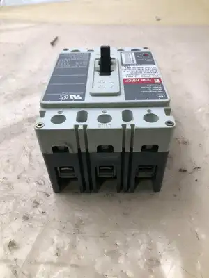 Westinghouse HMCP100R3C 100 A Circuit Breaker 600 Vac 3 Pole Molded Case