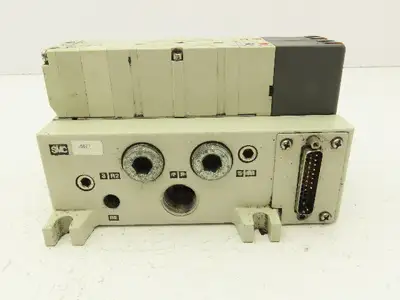 SMC VQ4300-5 Pneumatic Solenoid Valve 24VDC 2-Station Plug-In Manifold