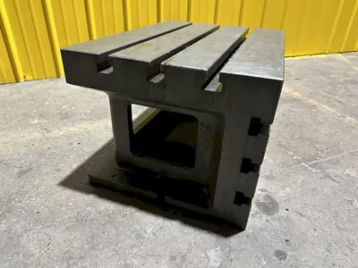 27.5" X 19.5" X 16" CARLTON BOX DRILL TABLE (EXCELLENT CONDITION): STOCK #19725