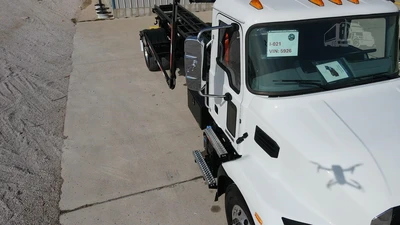 New | in-Stock 2025 MACK MD6 Rolloff Trucks Texas US | Roll Off Truck World #1491867