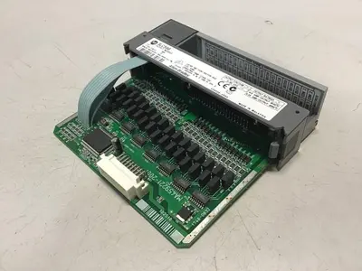 USED ALLEN BRADLEY 1746-OB32 SER D