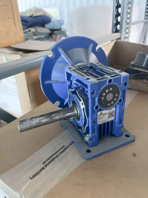 MOTOVARIO NMRV 040 Gearbox | Buy Per Pound (1)