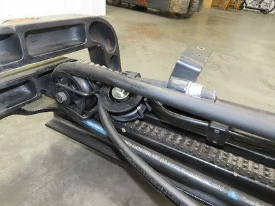 Yale Electric Forklift Mast 3-Stage Class 2 Sideshift 16" Carriage 4-1/2" Mount