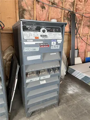 LINCOLN IDEALARC AC-1200 Welding Machinery (Other) | CNC Pro Equipment (1)