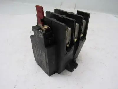 Sylvania/Joslyn Clark 7324 TM 3 Line Overload Relay Size 2 600V