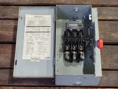 USED COMMANDER HD1032N