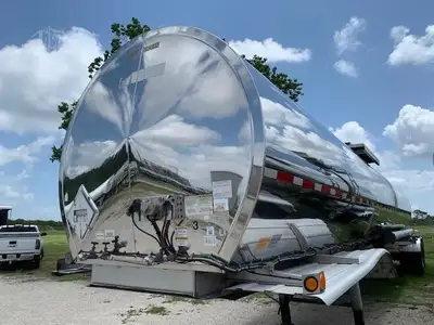 Used 2001 BRENNER _UNKNOWN_ Tanker Trailers Indiana US | Lakeshore Equipment Sales #1546560