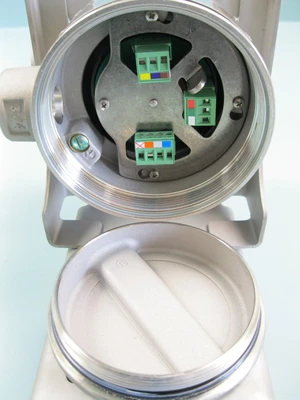 NEW Micro Motion 700