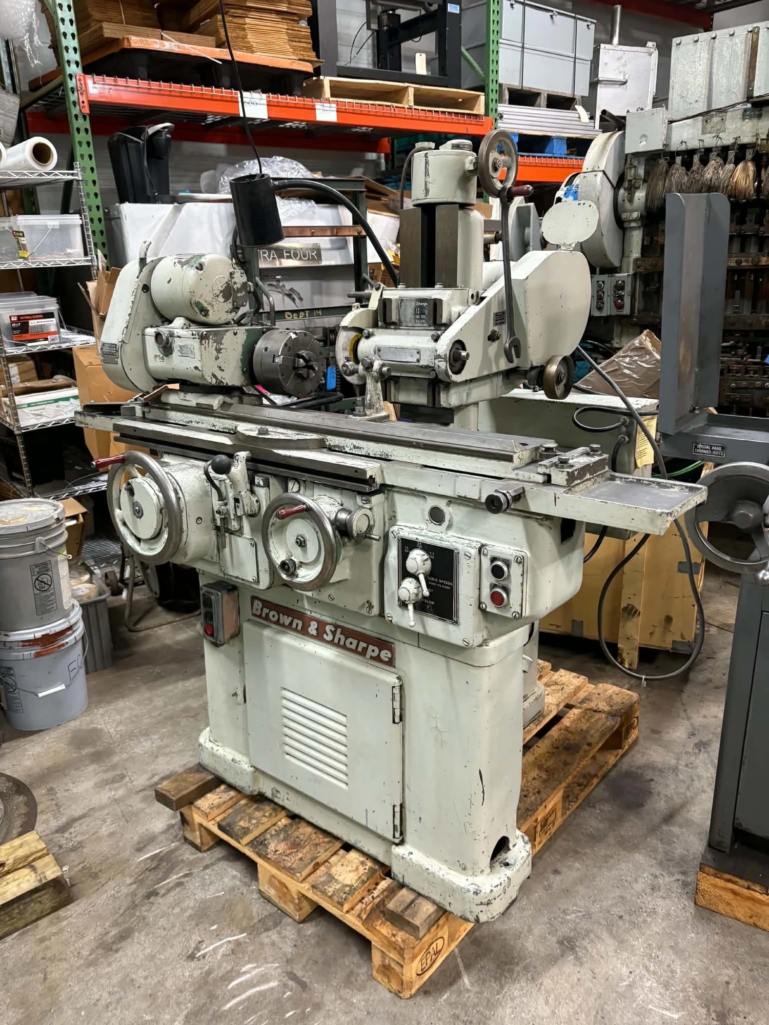 Used 1964 BROWN & SHARPE #13 Tool & Cutter Grinders Connecticut US | Global Machine Brokers, LLC #1540741