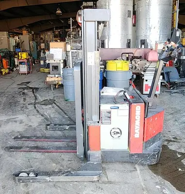USED 2005 RAYMOND RSS40