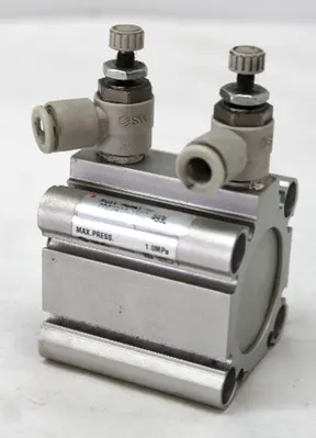 USED SMC CDQ2B32-15DZ-A93L