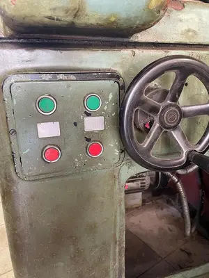 Used TOS BN 102 Tool & Cutter Grinders CZ | Amaron s.r.o. #1056627