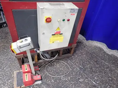 USED 1998 TAURING DELTA 50H