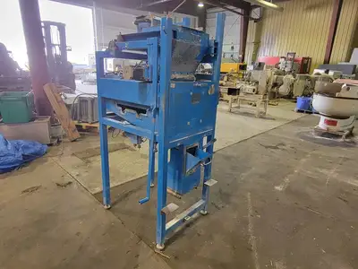 USED 2004 SYNTRON V-20 RC