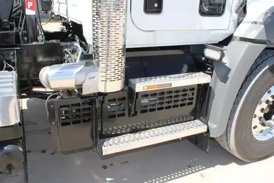 New | in-Stock 2025 MACK GRANITE 64BR Rolloff Trucks Texas US | Roll Off Truck World #1491900