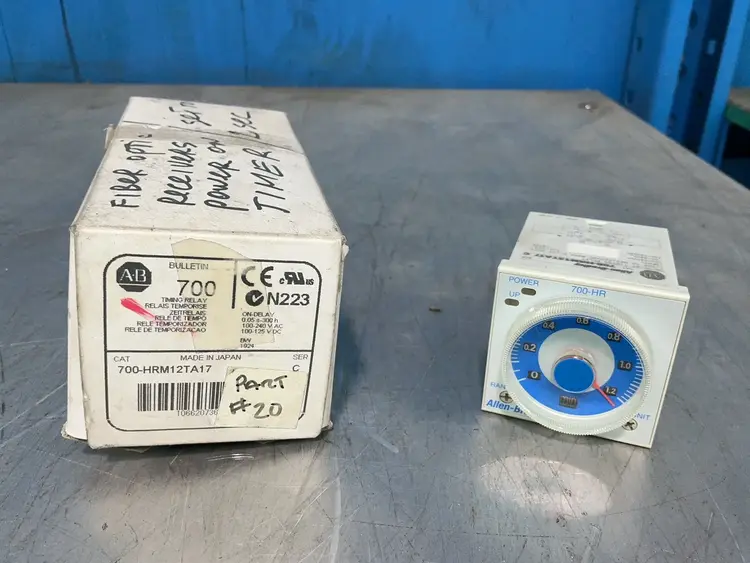 Used ALLEN BRADLEY 700HRM12TA17 Relays & Switches Ohio US | HGR 24 #1325996