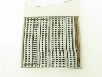 Allen Bradley 1492-L4T Feed-Through Terminal Block Gray 4mm Sq 800V Lot of 50