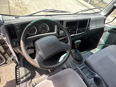 Used 2019 ISUZU NQR Reefer Trucks Florida US | Truck and Van Outlet #1509194