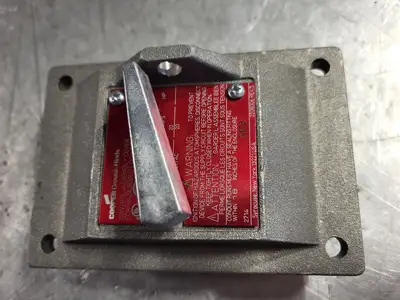 NEW CROUSE-HINDS DSD936 SA