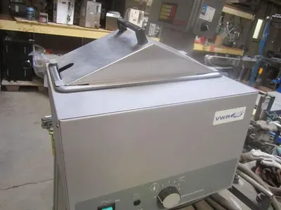 USED VWR SCIENTIFIC SHEL-LAB