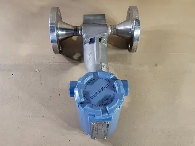 NEW ROSEMOUNT 8800CR010SA1N1D1