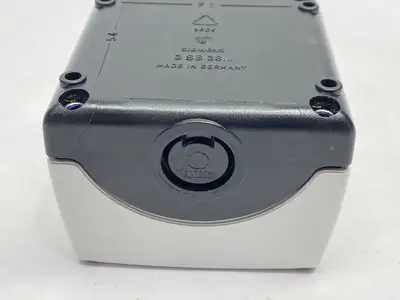 New | in-Stock Siemens Empty Enclosure 1-Hole 22mm Electrical Boxes Michigan US | Maverick Industrial Sales #1467984