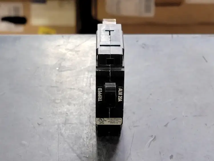 Used AIRPAX LMLC1-1RLS4-24314-36 Switchgears British Columbia CA | Lenmark #241497