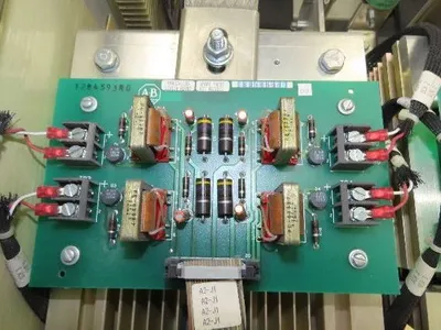 Allen Bradley 1395-B81-EN-P50 DC Controller Drive 300HP 500VDC AB 460V Input 3Ph