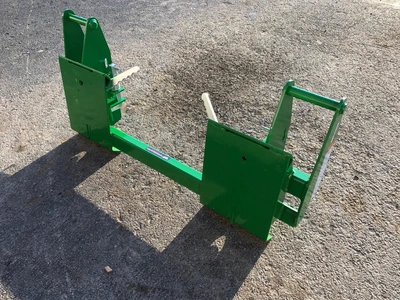 WORKSAVER John Deere 600/700 to Skid steer Adapter Adapter Brackets | County Equipment Company LLC (3)