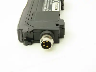 Keyence FS-N11CN Fiber Optic Sensor 24V Various Cable Lengths Included Lot of 6