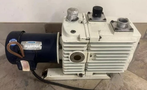Leybold D30AC Trivac 1.5 Hp Vacuum Pump Leeson Motor