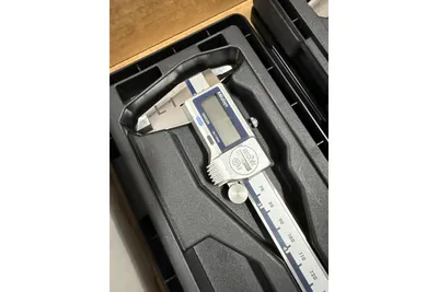 Used _UNKNOWN_ _UNKNOWN_ Digital Calipers Utah US | KD Auctions #1549437
