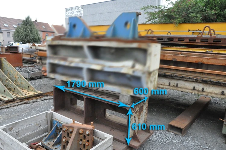 Used CLAMPING BLOC 1790 X 600 X 610 MM Angle Plates BE | Apt International N.V #366364