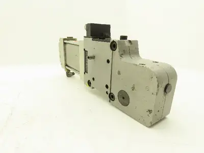 Tunkers KU 50 V A034 T22 Pneumatic Clamp NPT 045°-130° 70/75ND