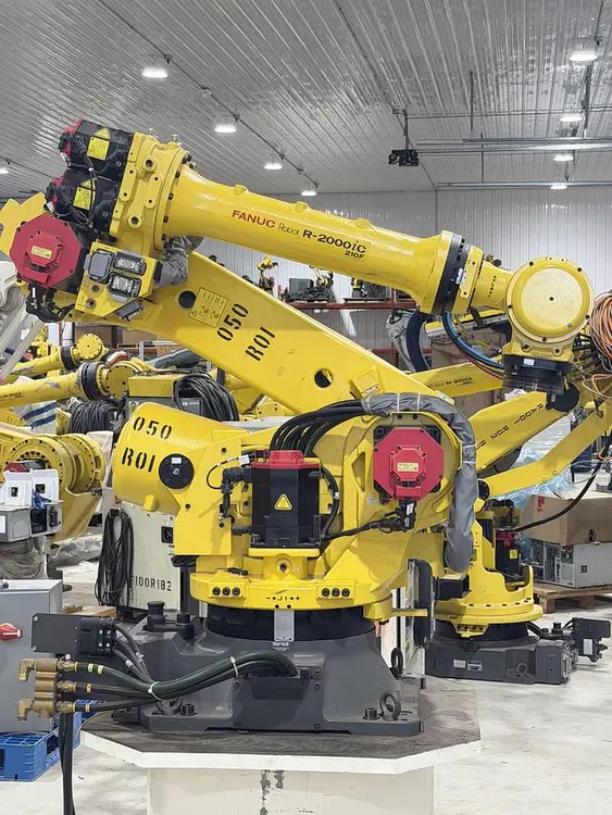 Used 2019 FANUC FANUC R-2000IC/210F Robots Michigan US | Aucto #1332199