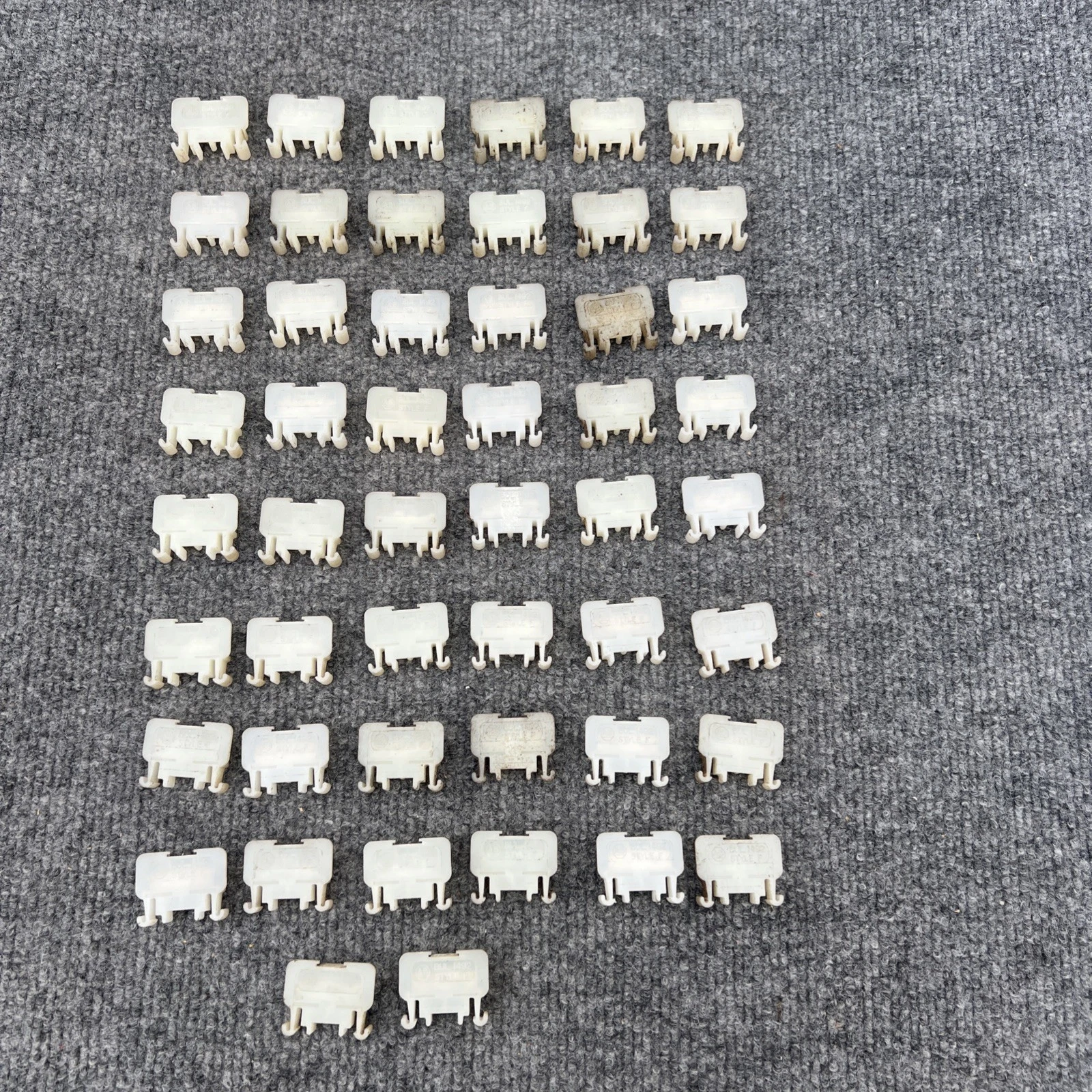 Used Allen-Bradley ["BUL 1942", "1942-F"] Terminal Blocks California US | Davliegogo LLC #1705664