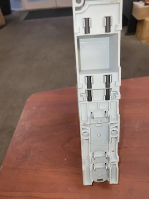 USED Allen-Bradley 140M-C2E-B40 SER B WITH 100-C09D10