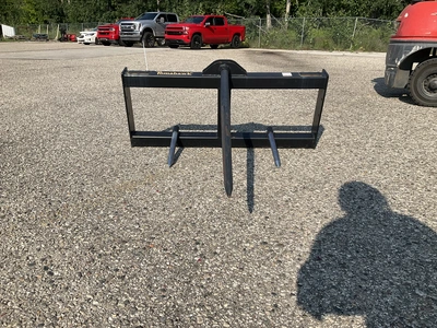 Used TOMAHAWK 49" ROUND BALE HAY SPEAR AND FRAME Bale Spears Michigan US | Miedema Asset Management Group #1342286